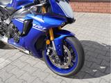 Yamaha YZF-R1 RN49 - YAMAHA R4