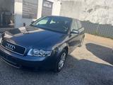 Audi A4/Automatik - gebrauchte Audi A4 aus dem Jahr 2001