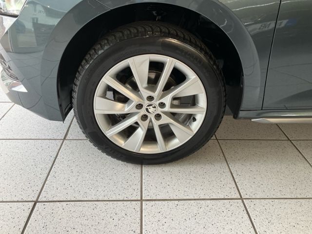 Fahrzeugabbildung SKODA Kamiq 1.0 TSI DSG Style LED KLIMA MFL SHZ TEMPOM