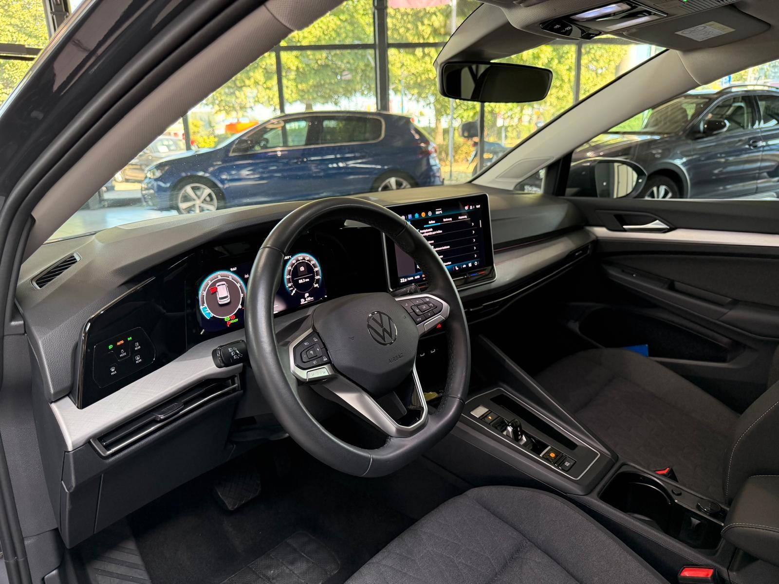 Volkswagen Golf VIII Lim. 1.5 eTSI 110 kW Life/LED/DSG, миниатюра 13