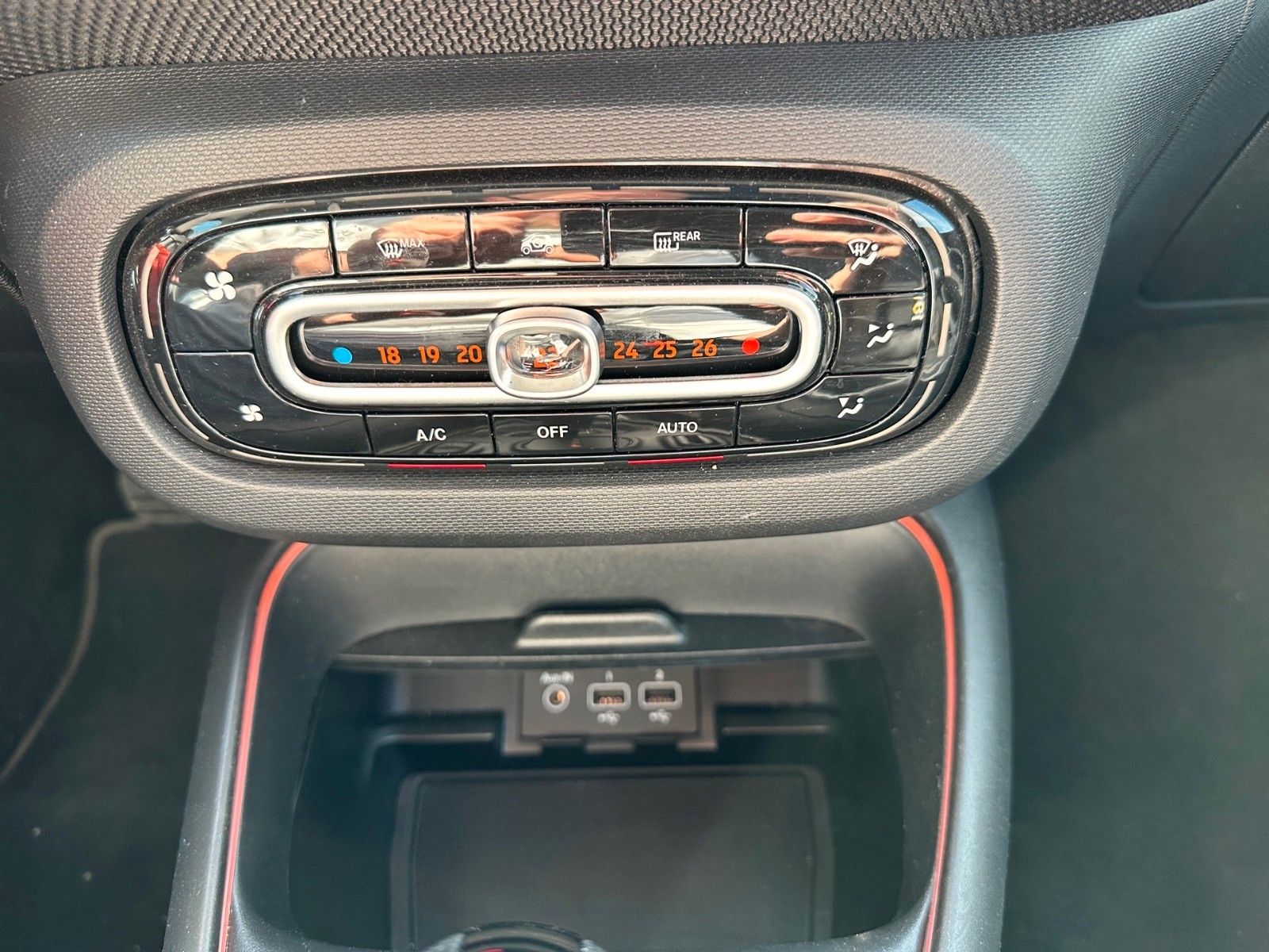 Smart ForTwo fortwo coupe electric drive / EQ – Bild 14
