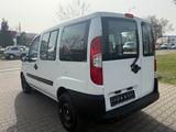 Fiat Doblo Doblò 1.4 8V Active/5 SITZER/ - gebrauchte Fiat Doblo aus dem Jahr 2010