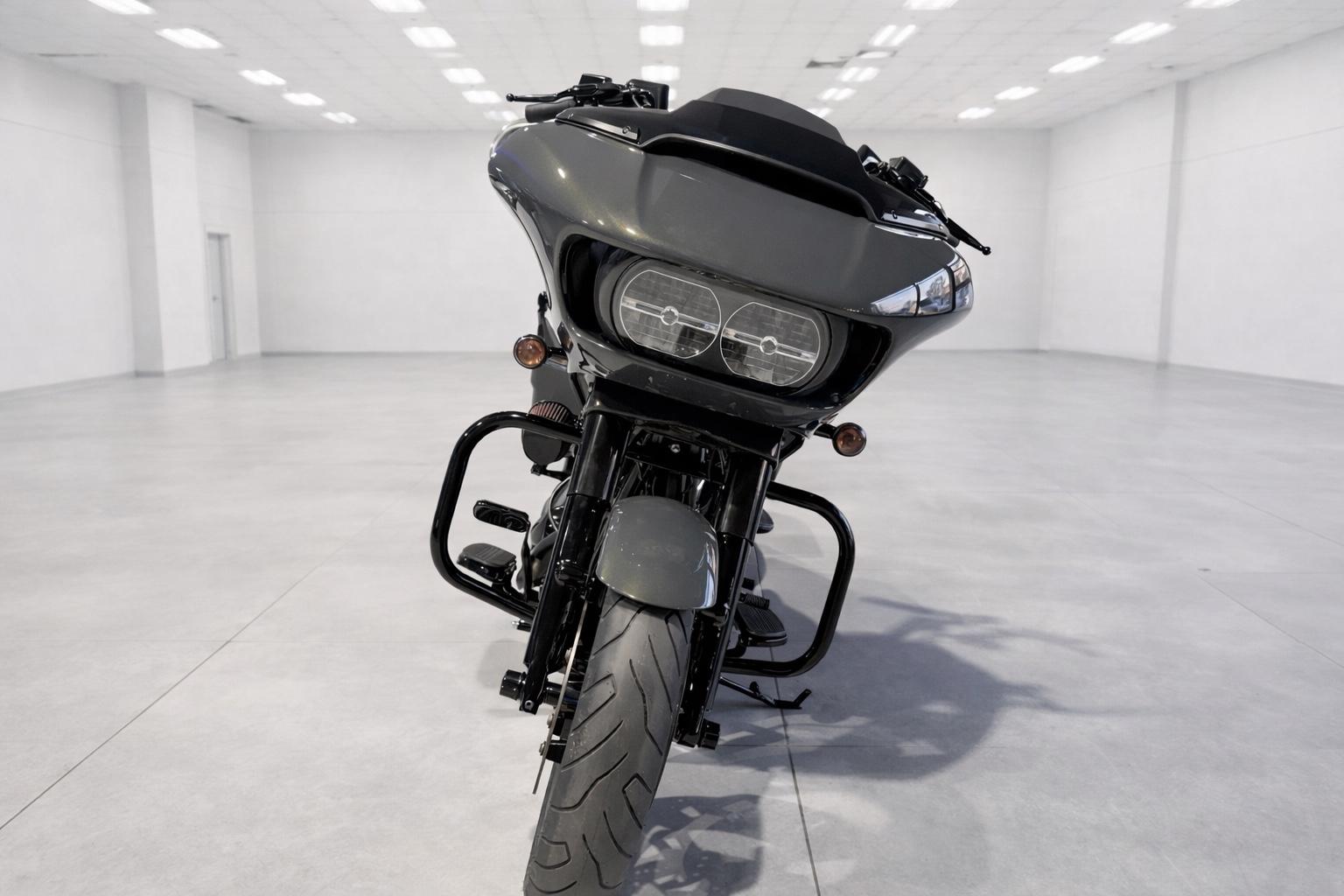 Harley-Davidson Road Glide 114 Ape