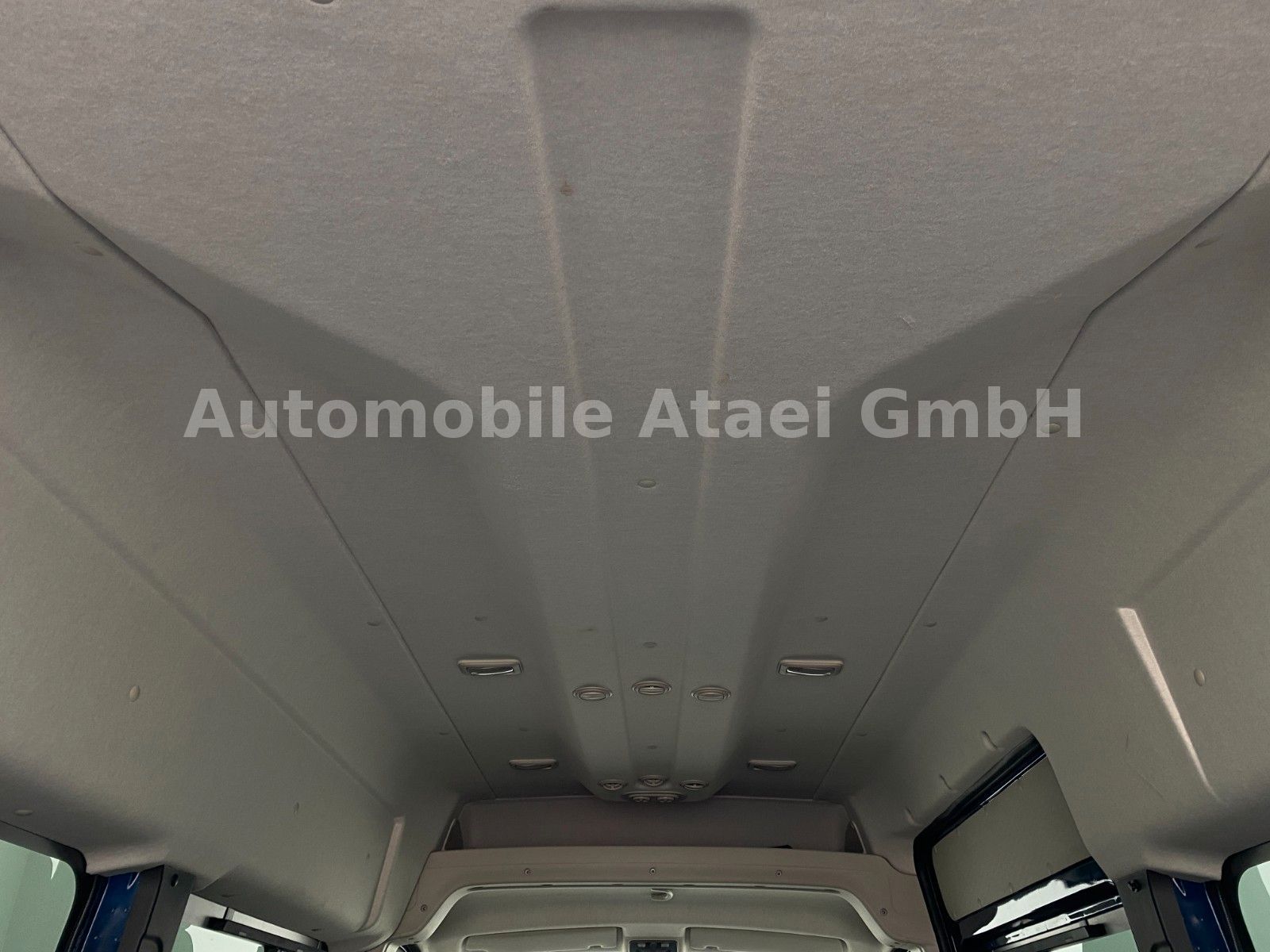 Fahrzeugabbildung Fiat Ducato 140 Erdgas Kombi MAXI 9-SITZE (4012)