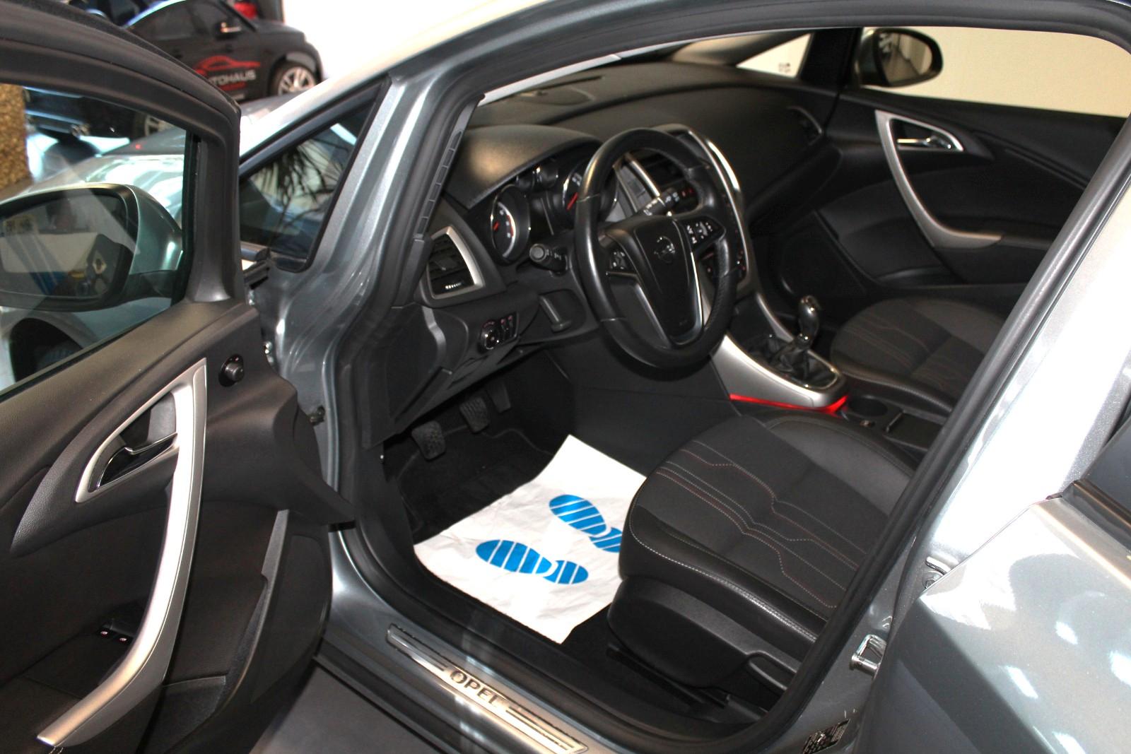Opel Astra J Sports Tourer 150 Jahre Opel
