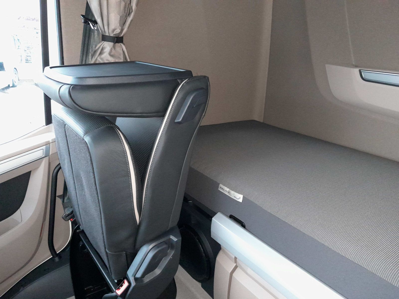 Fahrzeugabbildung DAF XG+ 480 FT