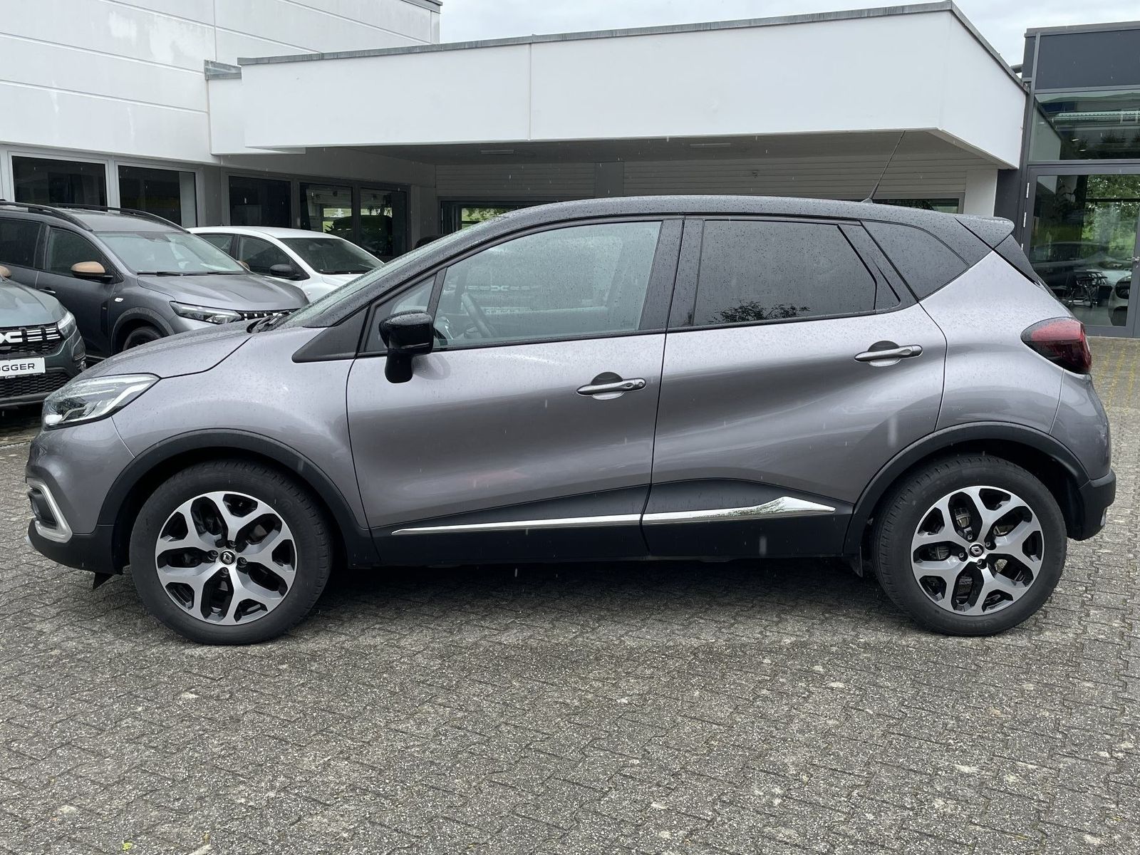 Fahrzeugabbildung Renault Captur Collection TCe 130