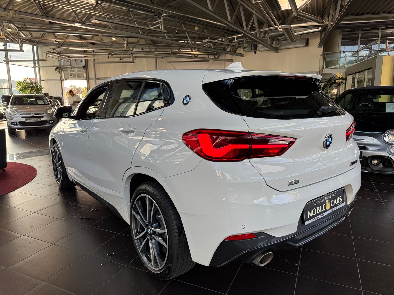 Fahrzeugabbildung BMW X2 xDrive M35 i  LED NAVI HEAD-UP