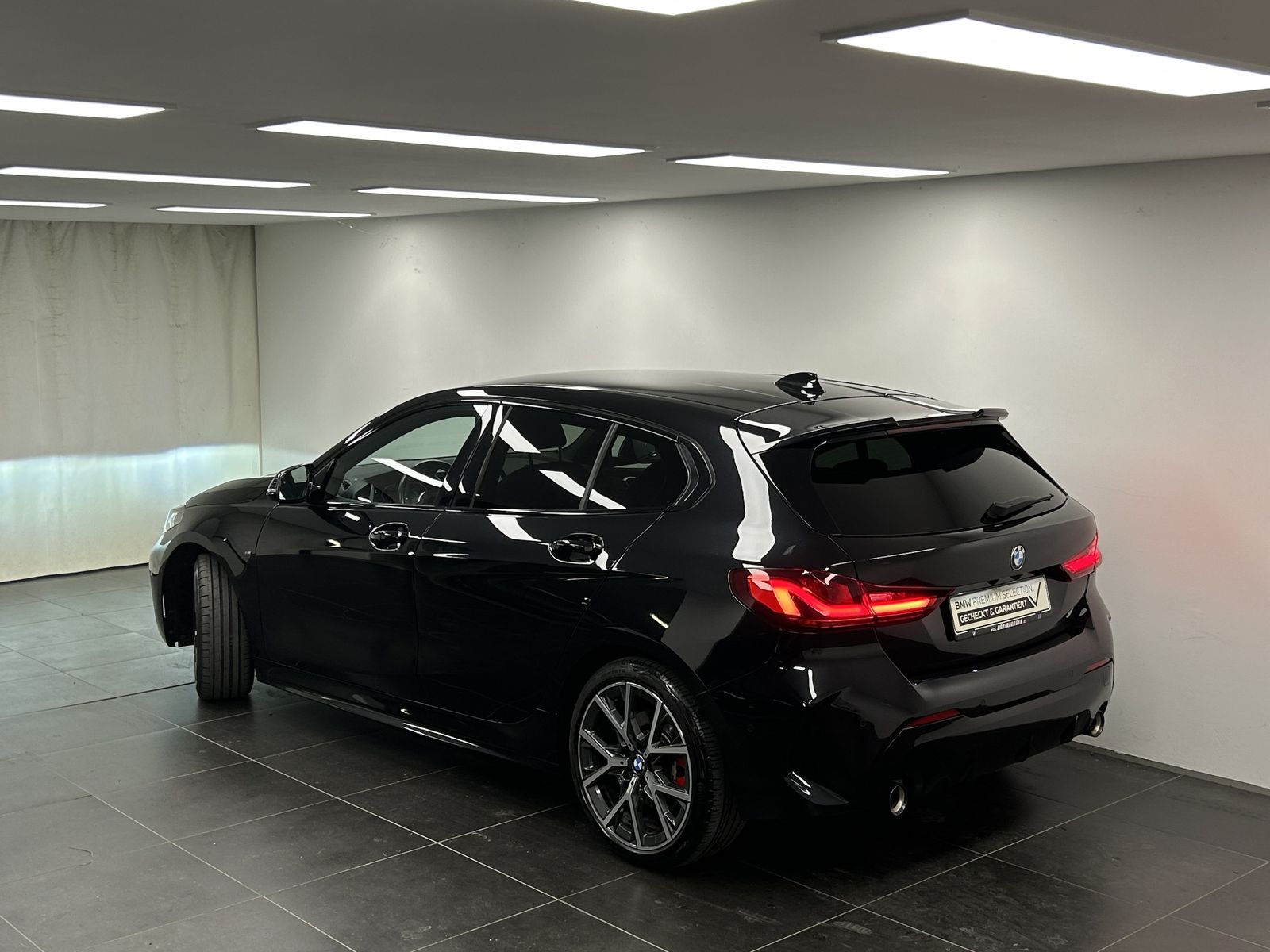 BMW 120i Hatch M Sportpaket Pro Harman Kardon HiFi D foto 3