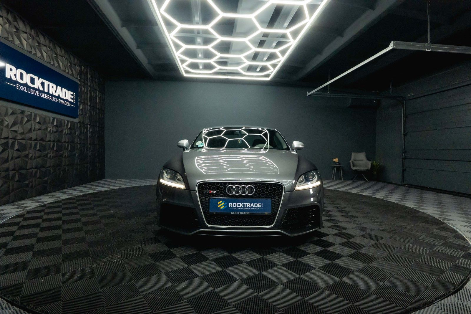 Fahrzeugabbildung Audi 2.5 TFSI TT RS Coupe quattro 6-Gang *Bi-Xenon*