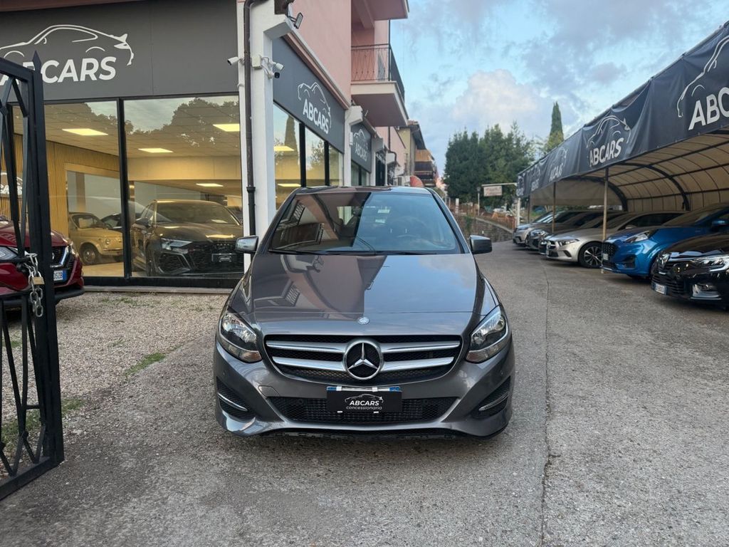Image of Mercedes-Benz B 200