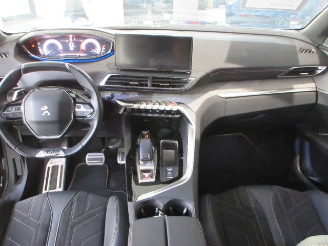 Fahrzeugabbildung Peugeot 5008 GT 1.2T LED/NAVI/SHZ/PDC/R´CAM/7-SITZ/LEDER