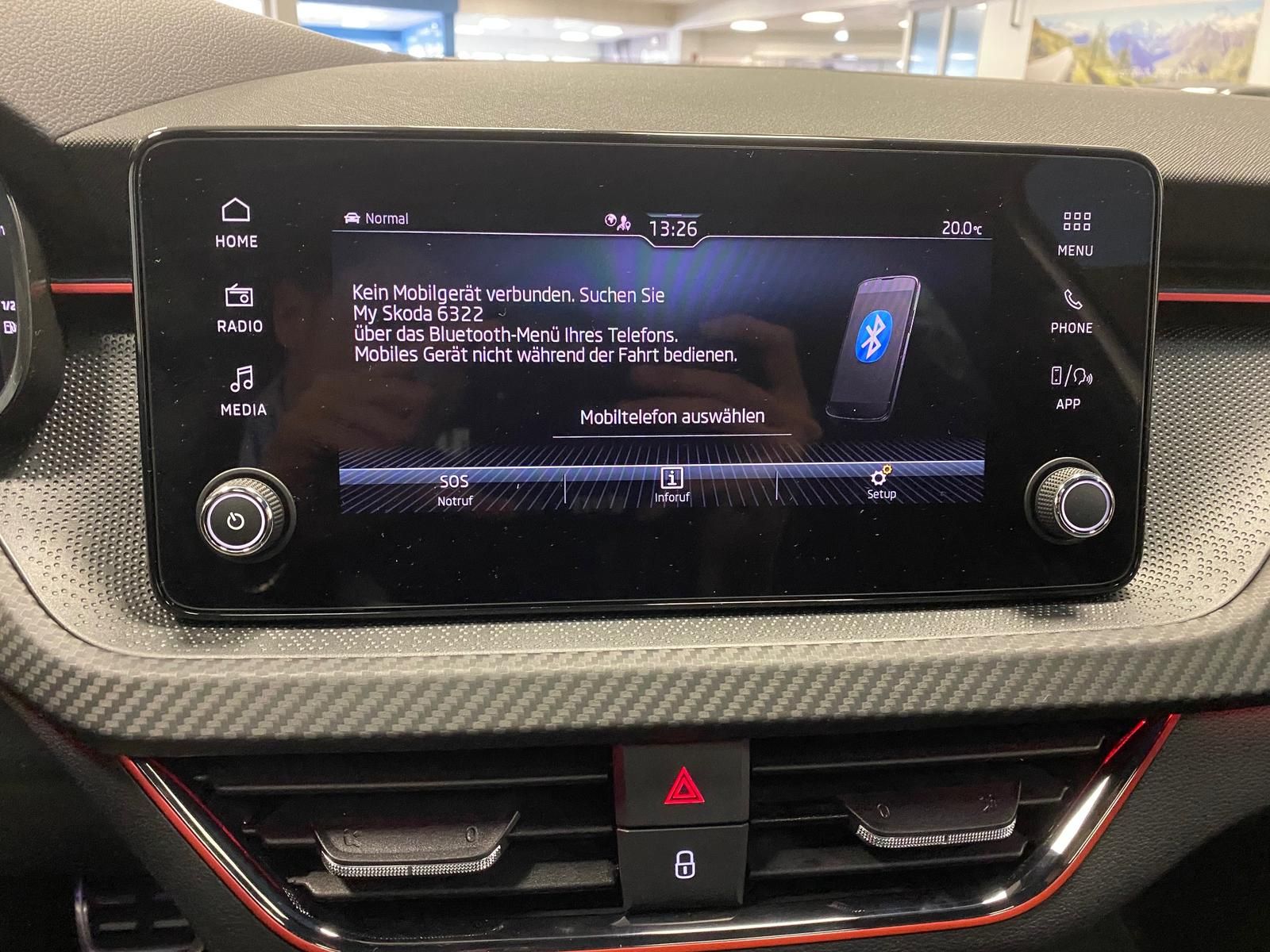 Fahrzeugabbildung SKODA Kamiq 1.5 TSI ACT DSG Monte Carlo+AHK+MATRIX++++