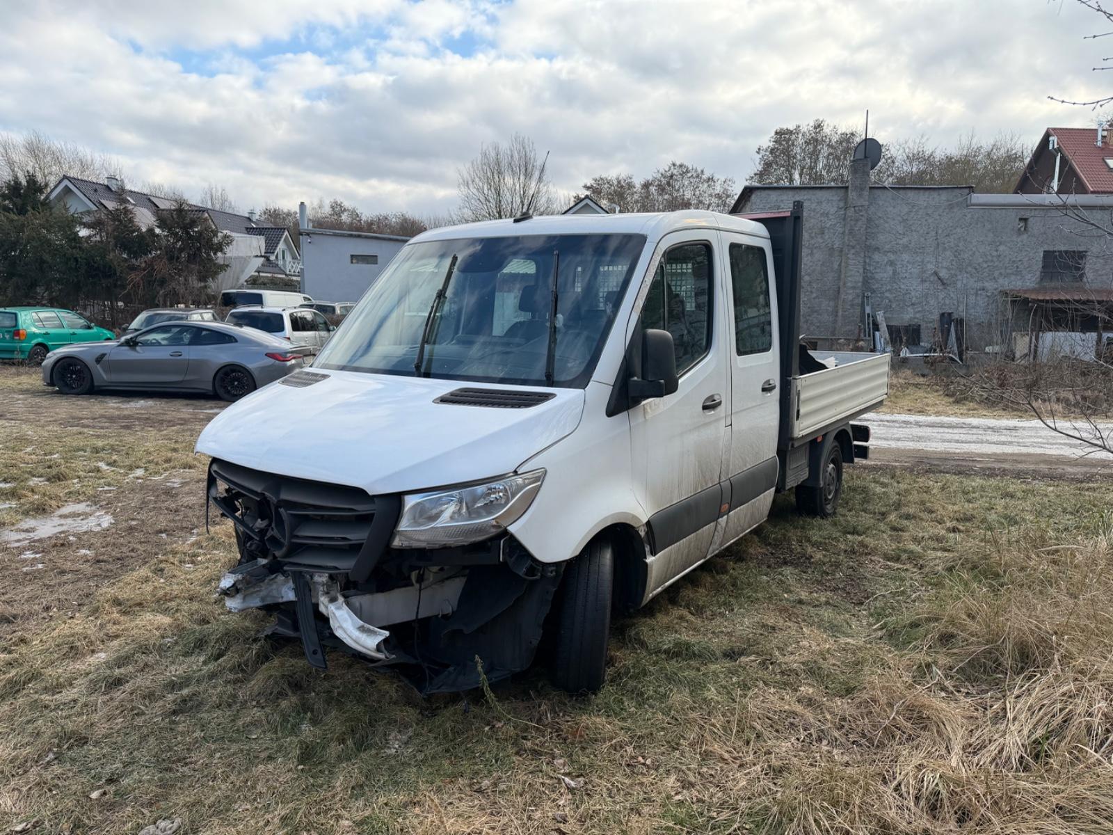Mercedes-Benz Sprinter III Pritsche DoKa 211