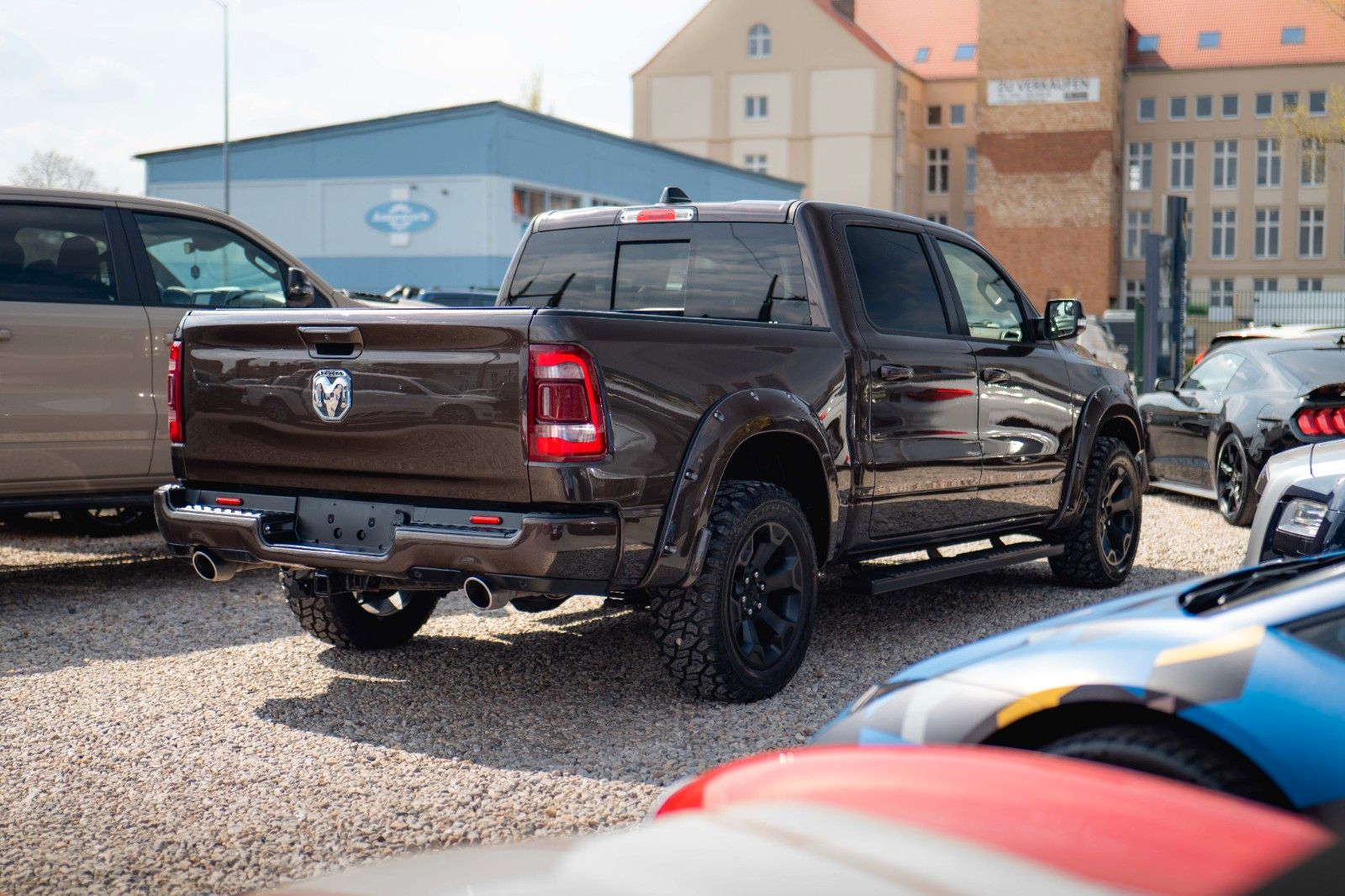 Fahrzeugabbildung Dodge RAM 5.7 V8 HEMI 4x4 LARAMIE Limited Offroad LED