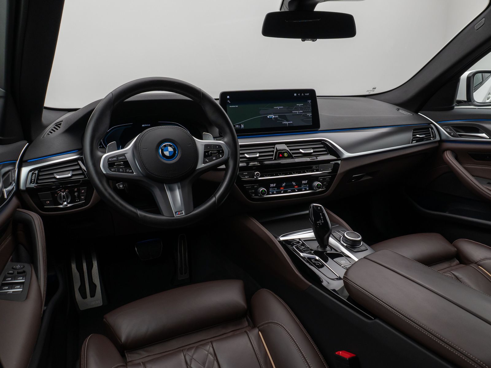 Fahrzeugabbildung BMW 530e M Sport Kamera DAB DrivAssist Komfort AHK