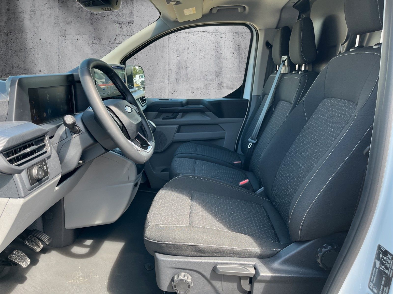 Fahrzeugabbildung Ford Transit Custom Kasten 300 L2 Trend FWD