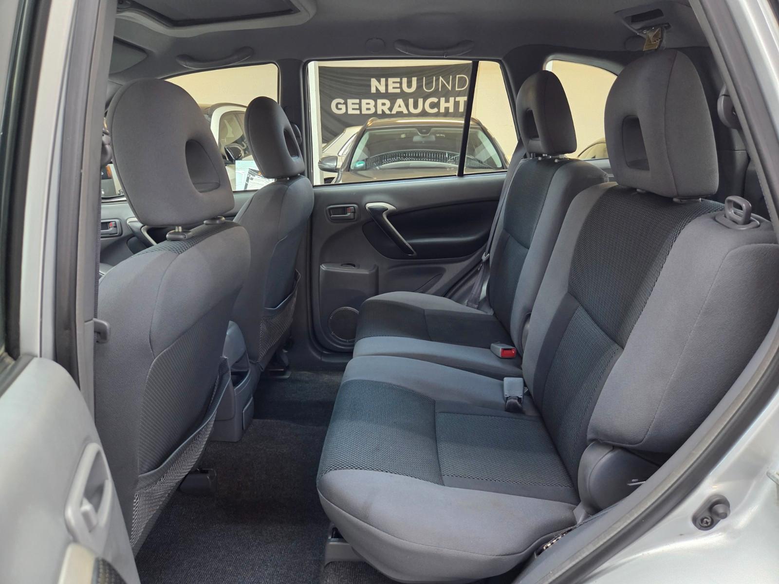 TOYOTA RAV 4 2.0 150CH 4X4 SPECIAL BVA