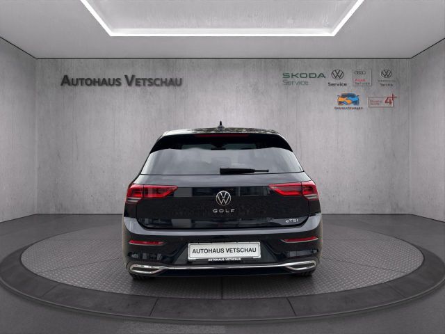 Golf VIII 1.5 TSI DSG Active Bluetooth Navi LED