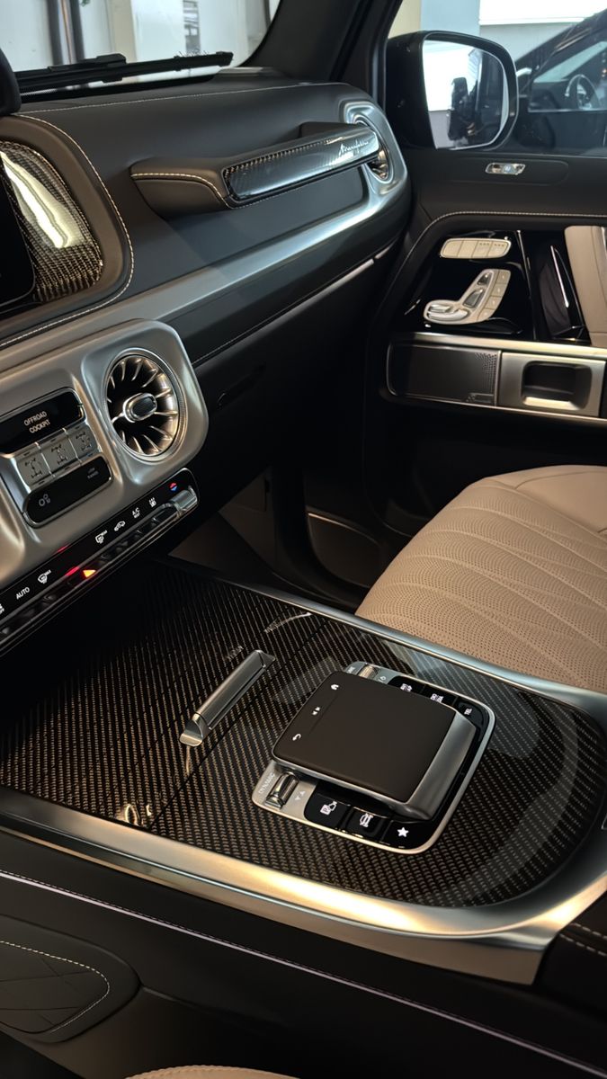 Fahrzeugabbildung Mercedes-Benz G 63 AMG Full loaded/2025/Stock/ A22/Carbon/TV