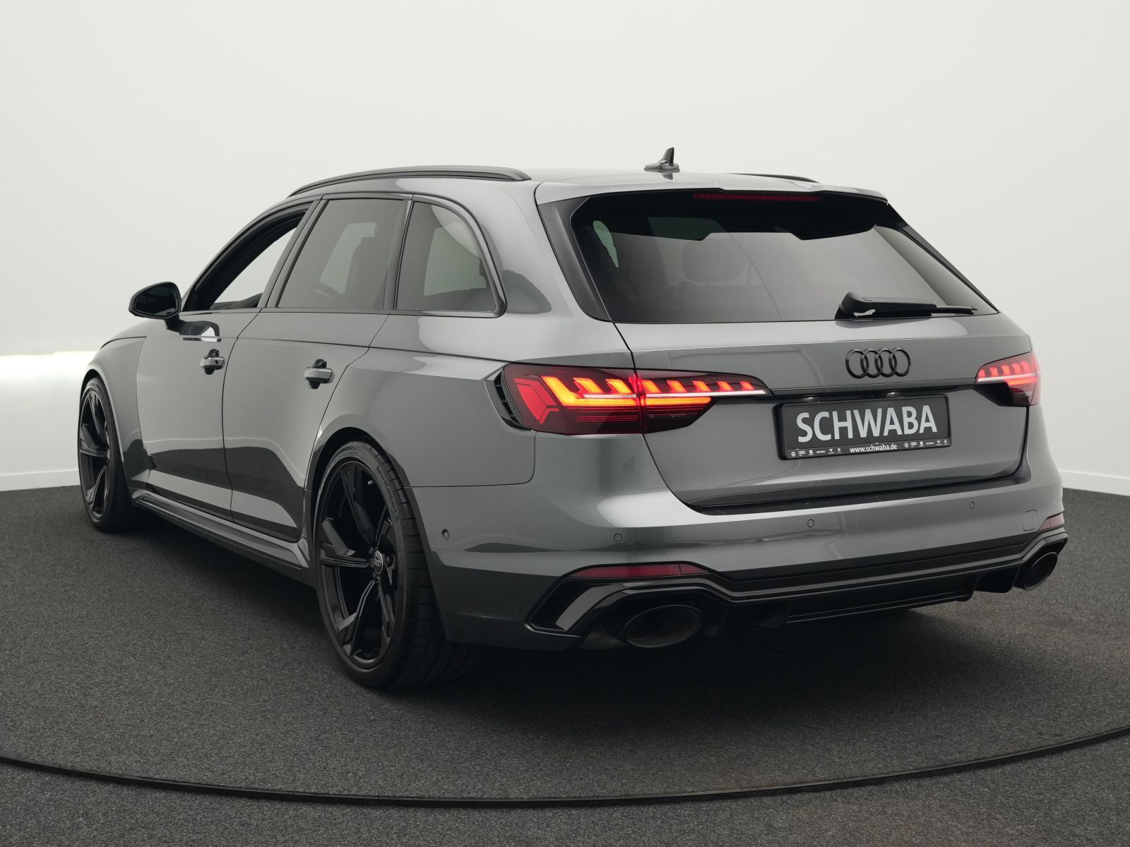Audi RS4 - Bild 26