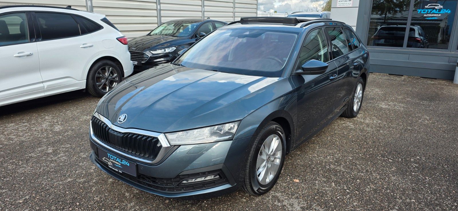 Skoda Ambition/Cockpit/Navi/LED/Panorama/Keyless/1H imagem 3