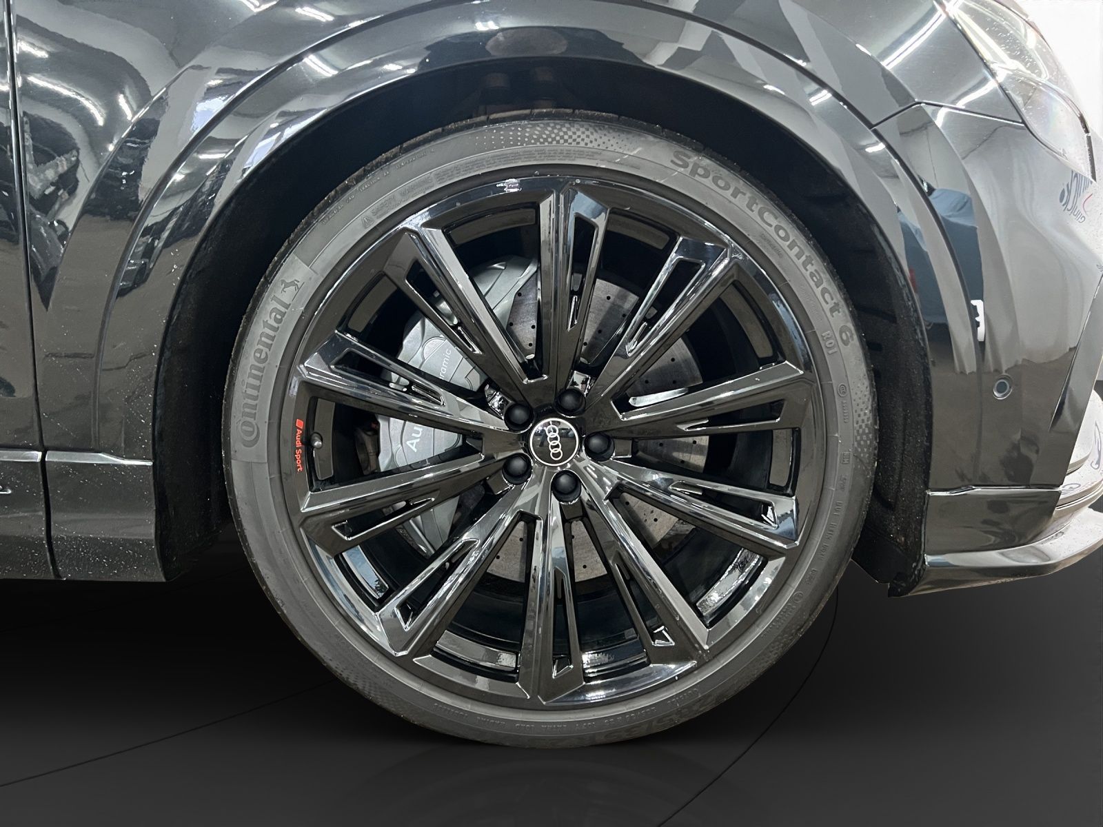 Audi SQ8 - Bild 15