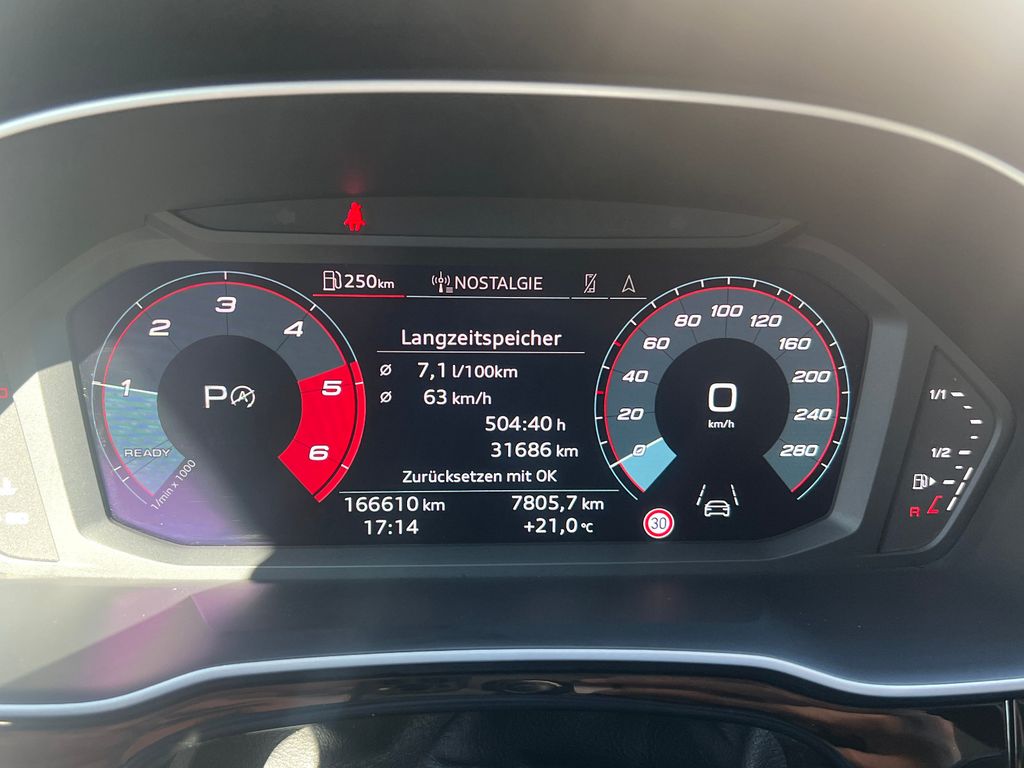 Audi Q3 35 TDI S tronic*Euro6*Navi*Top