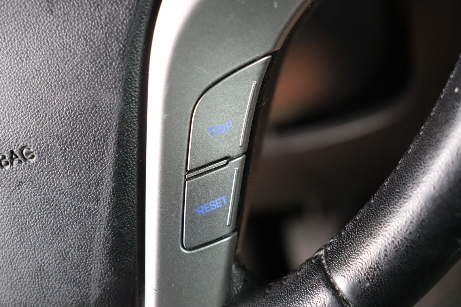 Fahrzeugabbildung Hyundai ix20 * HU/AU bis 06.2028 * 8-fach bereift Comfor