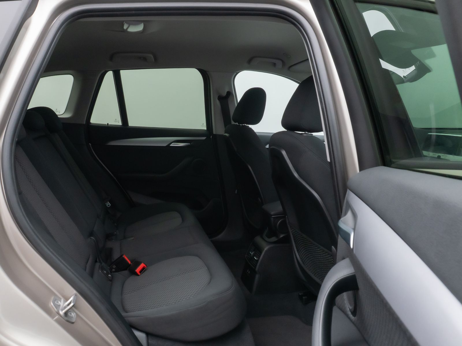 Fahrzeugabbildung BMW X1 xD25e  DAB Navi Lordos Geschwindigkeitsreg