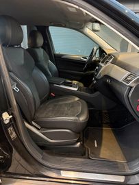 Mercedes ML 350 - 10