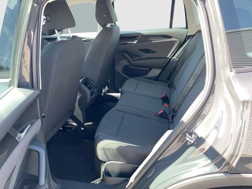 Volkswagen Tiguan - 11