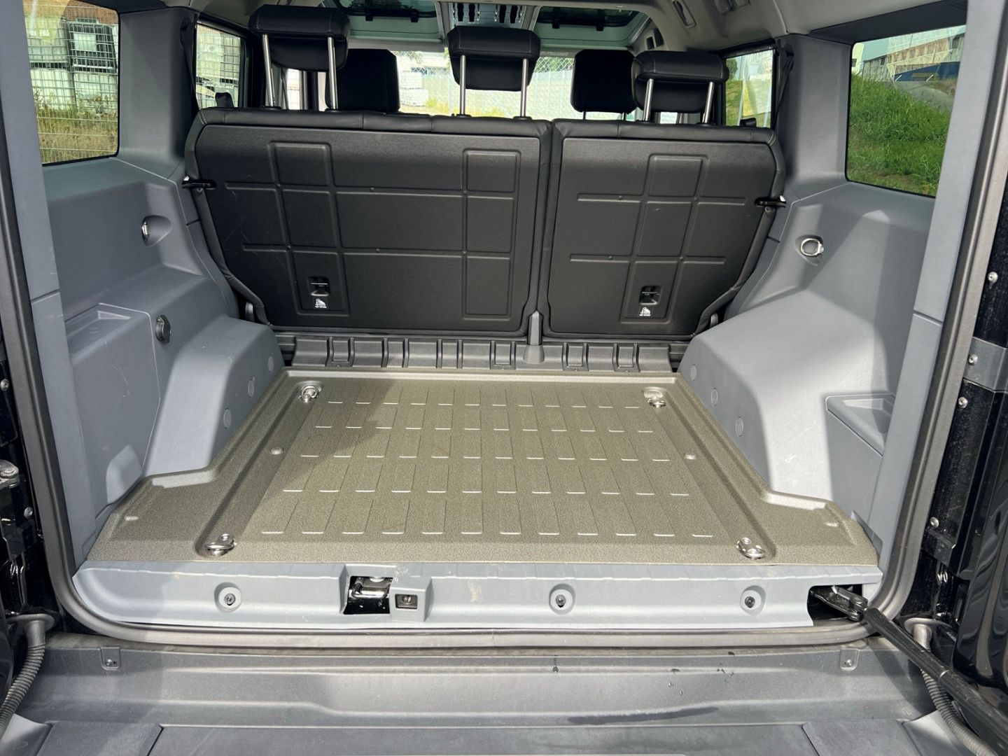 Fahrzeugabbildung INEOS Grenadier Station Wagon Base