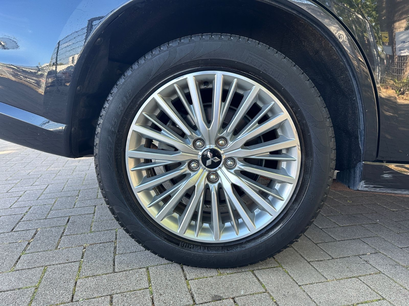 Fahrzeugabbildung Mitsubishi Outlander PHEV4WD*LED*TEMPO*CAM*PDC*SHZ