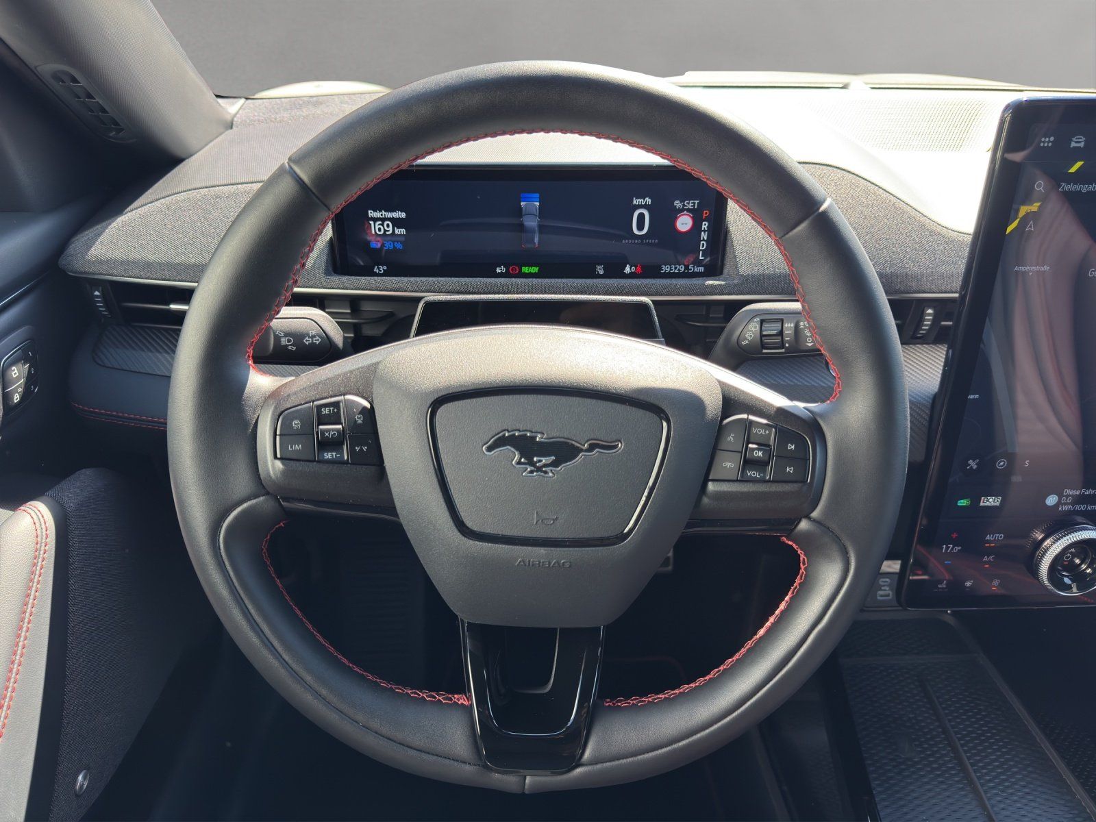 Fahrzeugabbildung Ford Mustang MACH-E AWD Ext. Range Aut./ACC/360°/B&O/
