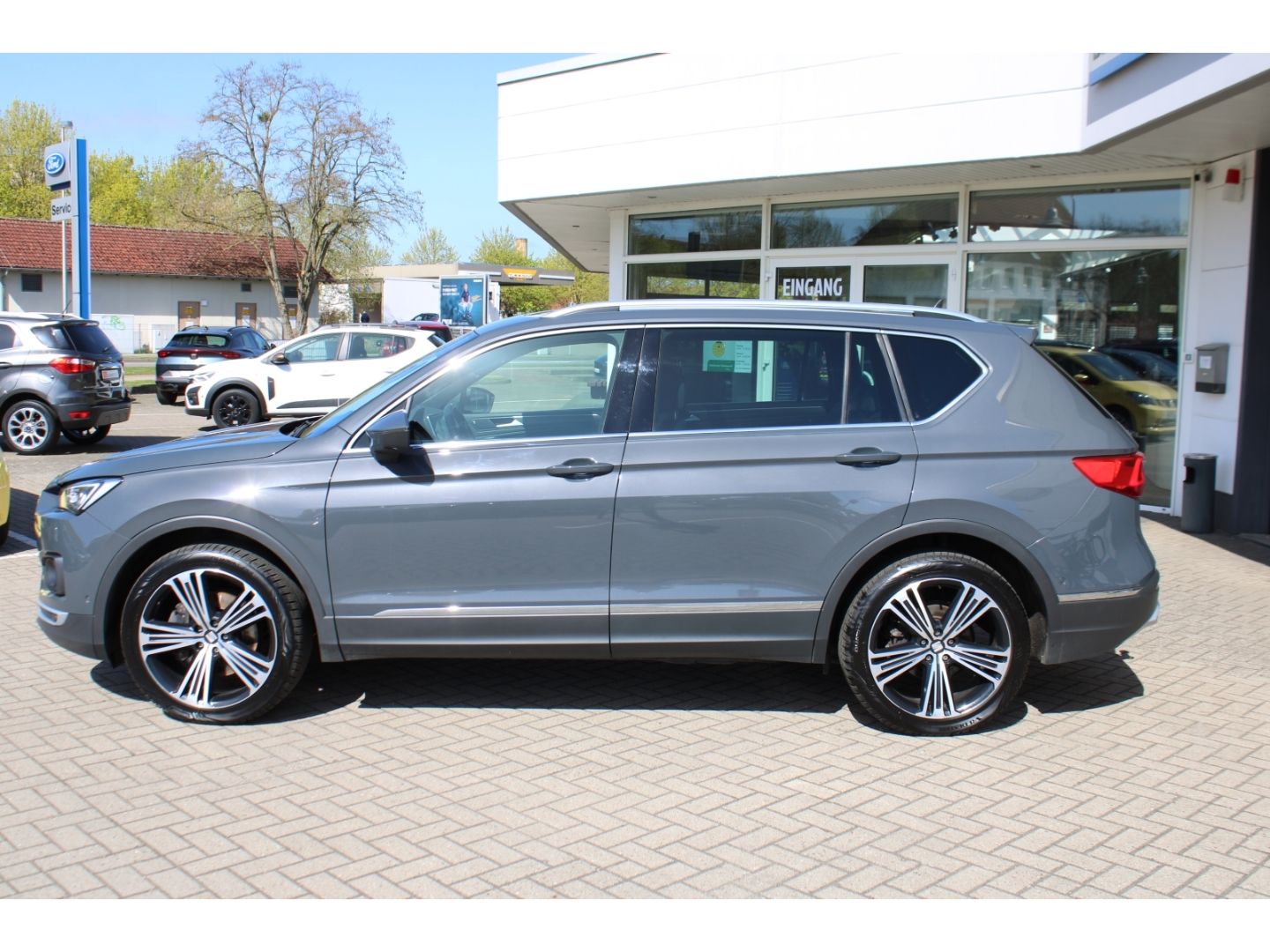 Fahrzeugabbildung SEAT Tarraco Xcellence 4Drive Pano LED ACC AHK StHZg
