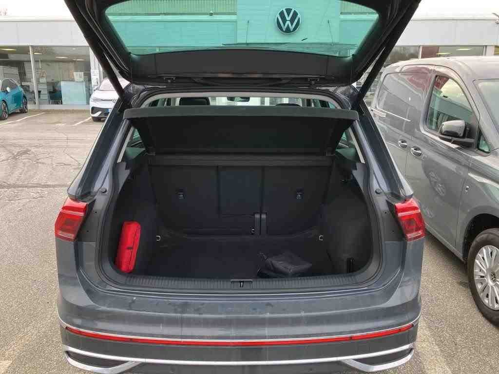 Fahrzeugabbildung Volkswagen Tiguan Elegance TDI DSG*Panodach*Navi*Cam*ACC*