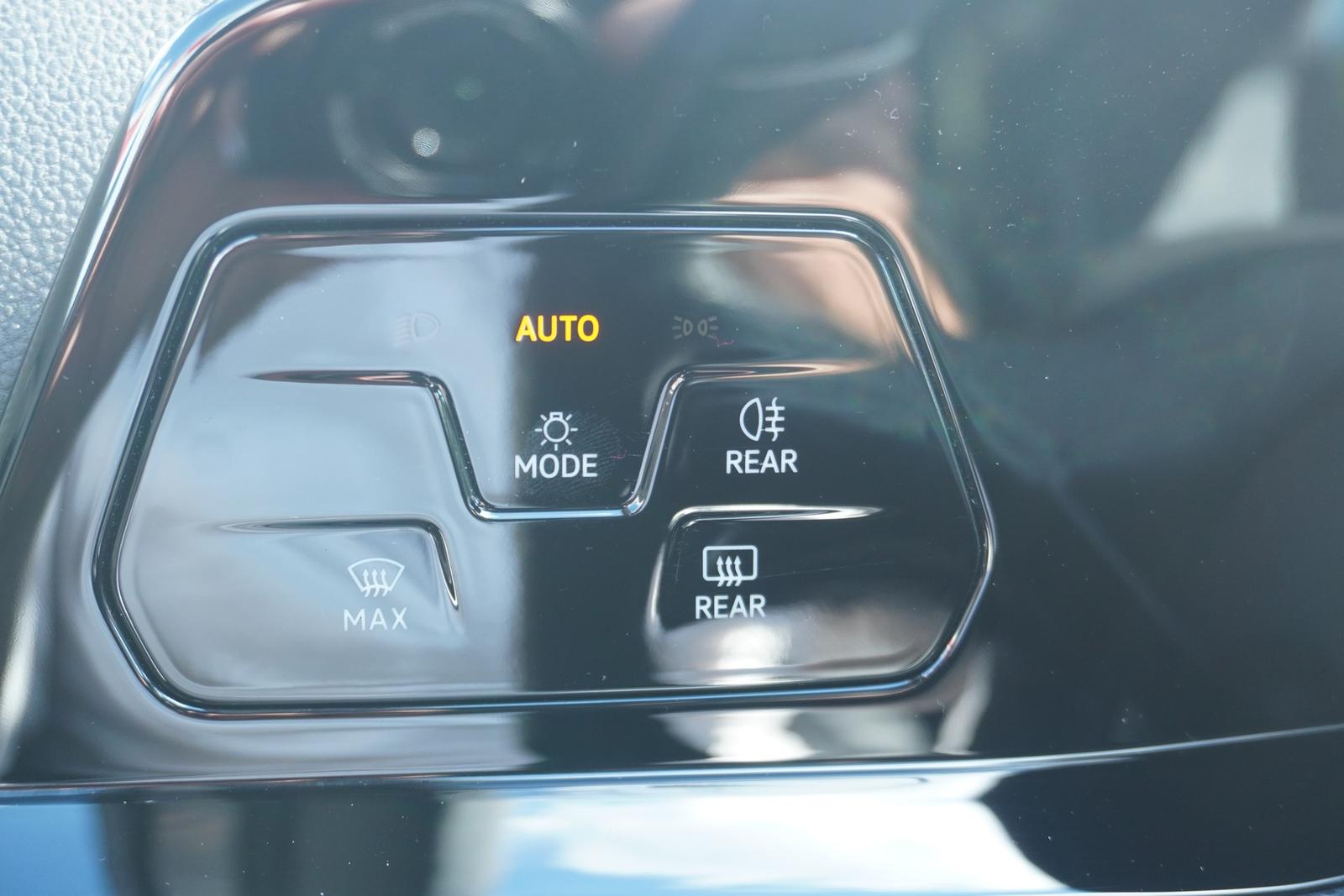 Volkswagen Golf VIII 1.5 eTSI DSG R-Line LED App Connect, миниатюра 20