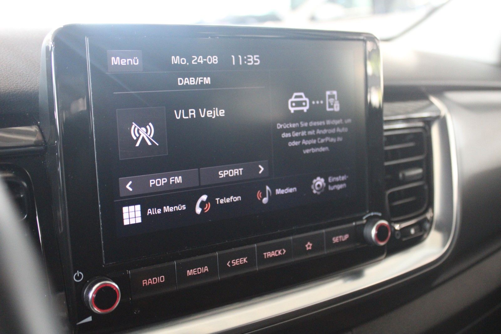 Fahrzeugabbildung Kia Stonic KLIMAAUTO Kamera PDC DAB SHZ LHZ 1.Hand