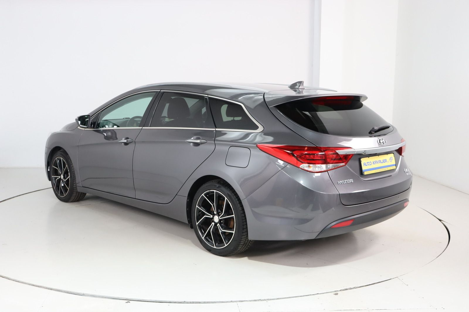 Fahrzeugabbildung Hyundai i40 CW 1.6 CRDi Space Plus * Sitzhzg./-lüftung