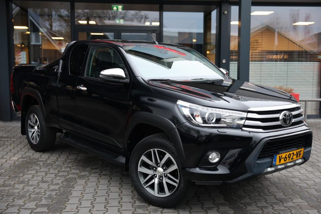 Toyota Hilux 2.4 D-4D XTRA CAB CHALLENGER 4WD VAN 