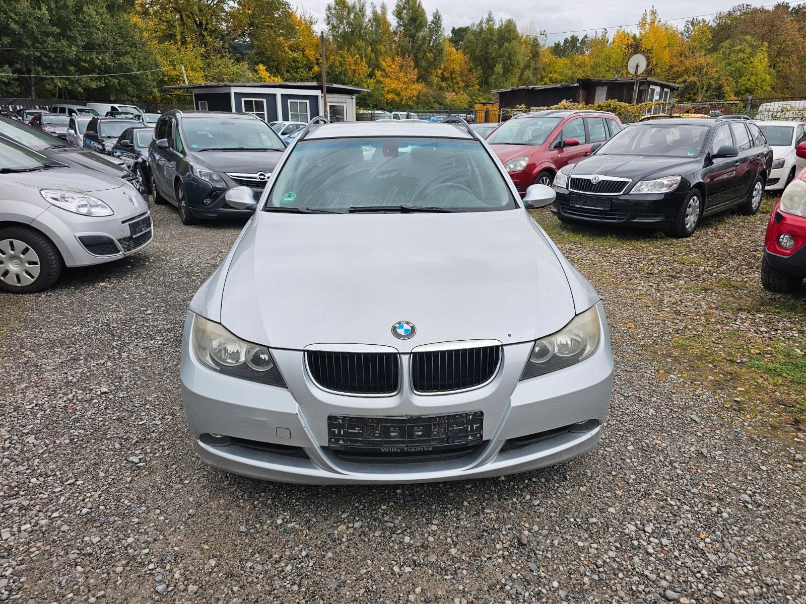 BMW 318 Baureihe 3 Touring 318i