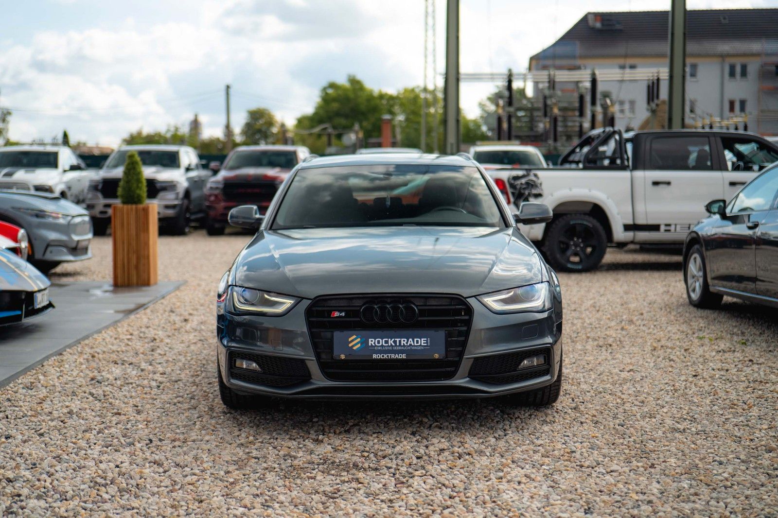 Fahrzeugabbildung Audi S4 Avant 3.0 TFSI quattro | Top Zustand | LED
