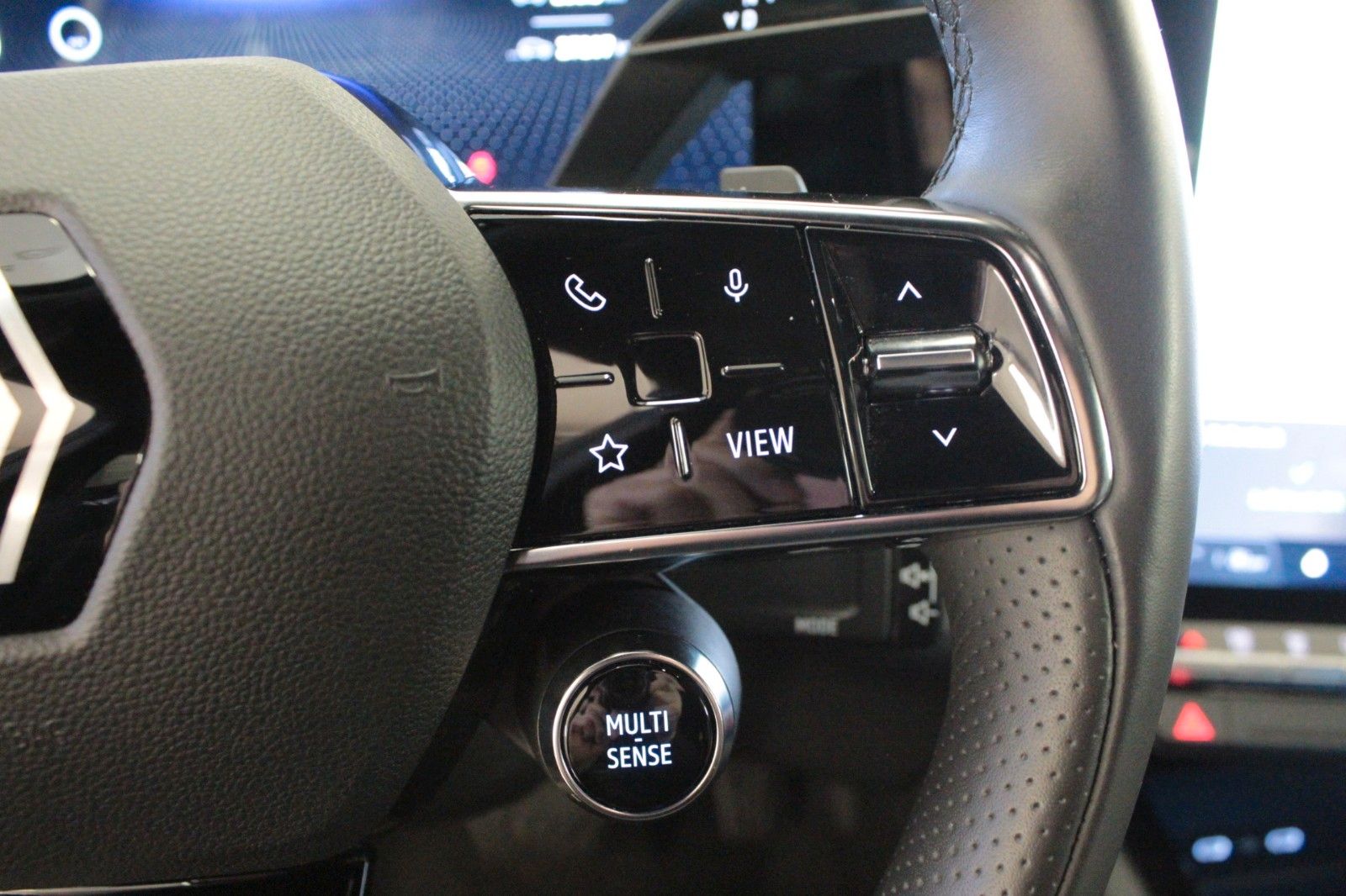 Fahrzeugabbildung Renault Austral Mild Hybrid 160 Techno Automatik*15123*