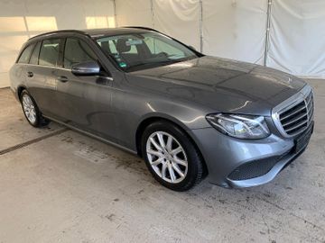 Mercedes E 220 - 2