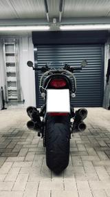 Kawasaki Z900RS - KAWASAKI 9 R