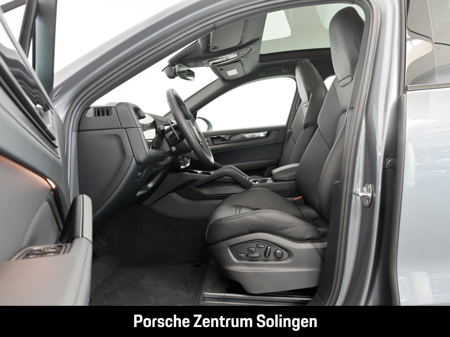 Porsche Cayenne E-Hybrid Coupe Black Edition 22'' AHK He