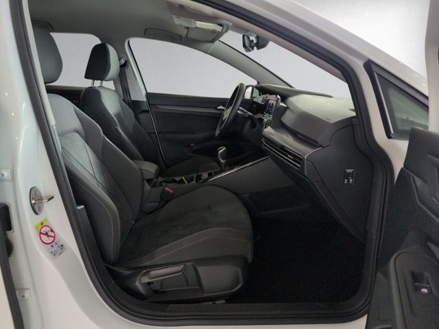 Golf VIII 1.5 TSI STYLE LED+NAVI+ACC+MASSAGE+PDC