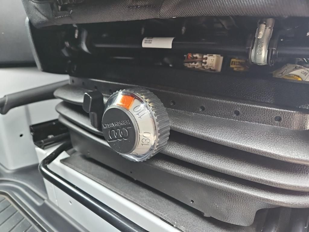 Fahrzeugabbildung Mercedes-Benz Sprinter 317 Kasten L2H2 360°Schwingsitz SHZ EDW