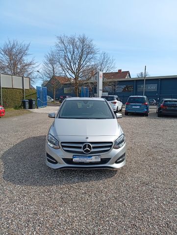 MERCEDES-BENZ B 180.AUTOMATIK.Klima.Navi.SHZ.PDC